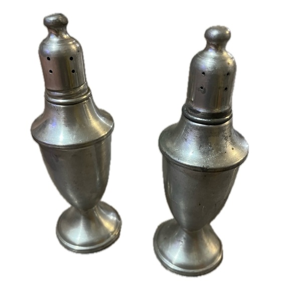 Antique Vintage Pewter WEB PEWTER Weighted Salt & Pepper Shakers 5 1/2" tall - Picture 7 of 8